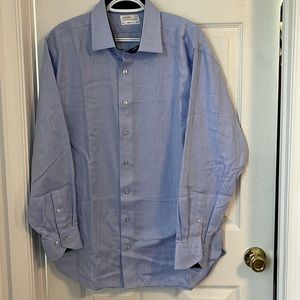 Lorenzo Uomo. Trim fit.